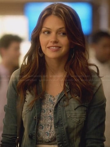 Emery's blue patterned dress and denim jacket on Star-Crossed