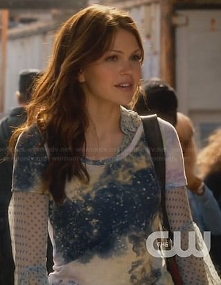 Emery's galaxy tee and blue polka dot blouse on Star-Crossed