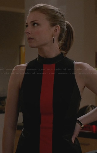 Emily's black and red leather neck dress on Revenge