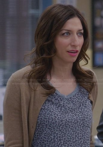 Gina's grey leopard print tee and beige cardigan on Brooklyn Nine-Nine
