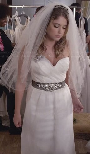 Hanna's wedding dress on Pretty Little Liars