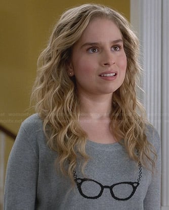 Lisa's grey glasses sweater on Suburgatory