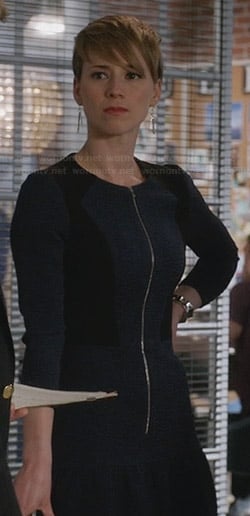 Margaux's navy blue zip-front drop-waist dress on Revenge