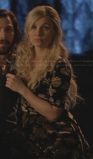 Scarlett's velvet floral dress on Nashville