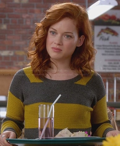 Tessa's yellow and grey striped sweater on Suburgatory