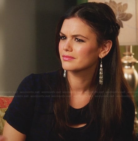 Zoe's blue and black printed cutout top on silver drop earrings on Hart Of Dixie