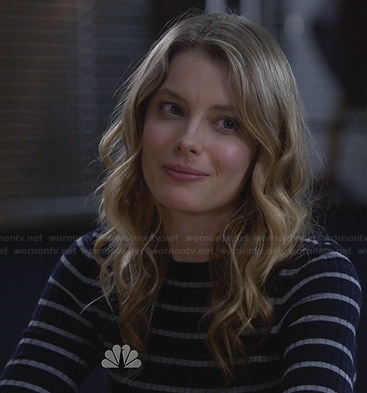 Britta's navy striped and ribbed sweater on Community