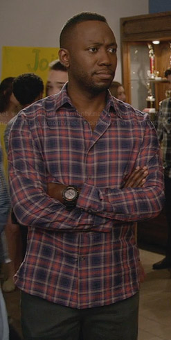 Winston's purple plaid shirt on New Girl