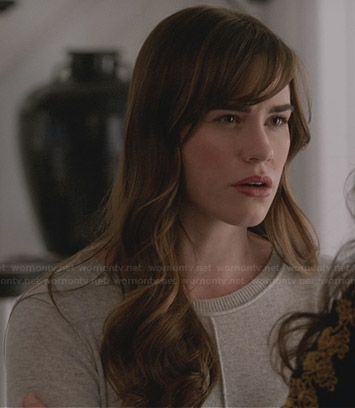 Charlotte's grey front seam sweater on Revenge