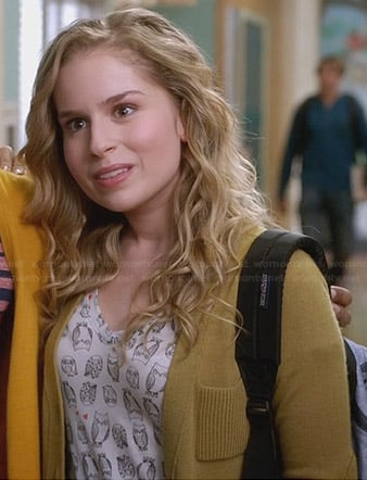 Lisa's owl print tee on Suburgatory