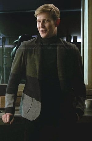Nolan's green and grey colorblock blazer on Revenge