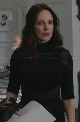 Victoria's black turtleneck dress on Revenge