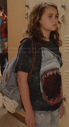 Wendy's shark t-shirt on New Girl