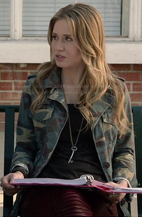 Amy's camo jacket on Faking It