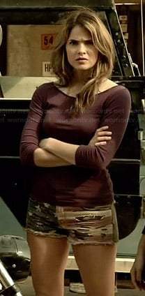 Malia's purple three quarter sleeve top and flag print denim shorts on Teen Wolf