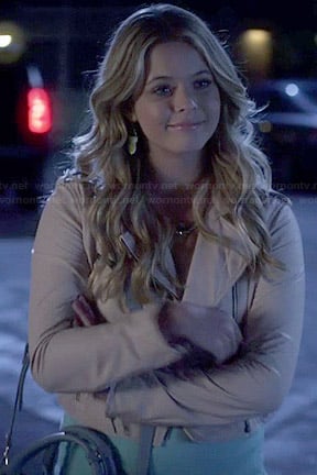 Ali's light pink leather jacket on Pretty Little Liars