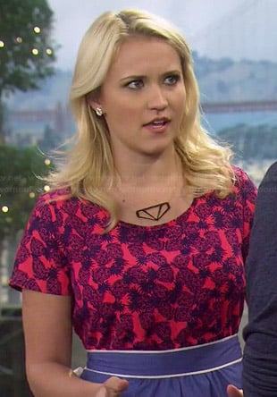 Gabi's pink pineapple print top on Young and Hungry
