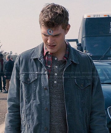 Tom's blue corduroy jacket on The Leftovers