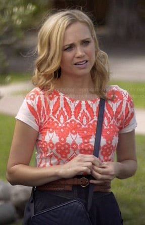 Jenna's white and orange printed front tee on Wilfred