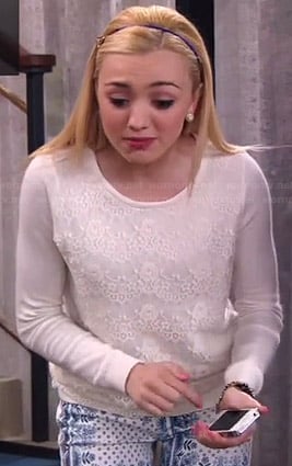 Emma's white lace front sweater and blue and white printed jeans on Jessie