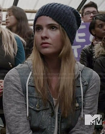 Malia's denim jacket with grey sleeves on Teen Wolf