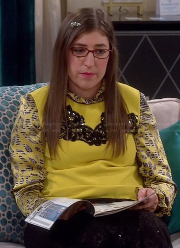 Amy's yellow lace inset shell and printed shirt on The Big Bang Theory