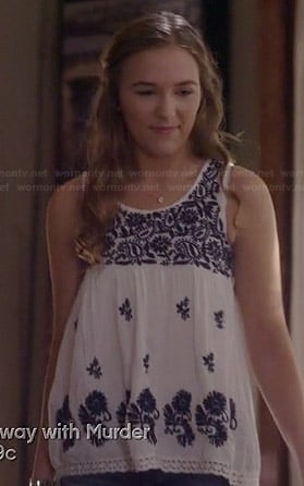 Maddie's white and blue paisley embroidered tank top on Nashville
