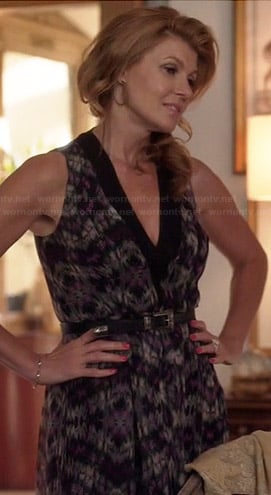 Rayna's purple printed v-neck dress on Nashville