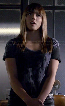 Skye's grey tie dyed tee on Agents of SHIELD