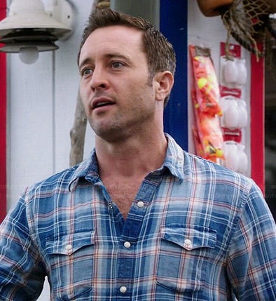 Steve's blue plaid shirt on Hawaii Five-O