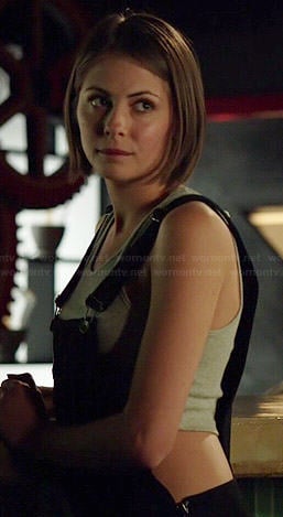 Thea's black overalls on Arrow