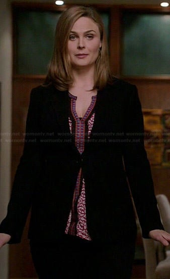 Brennan's red patterned top on Bones