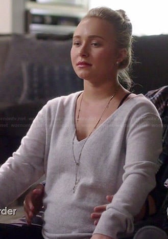 Juliette's grey v-neck sweater on Nashville