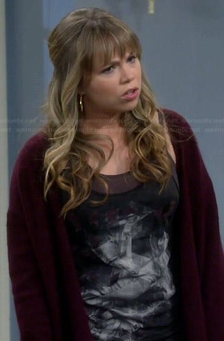 Kristin's abstract graphic tank top on Last Man Standing