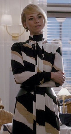 Margaux's diagonal striped long sleeve dress on Revenge