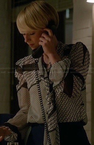 Margaux's black and white printed blouse with neck tie on Revenge