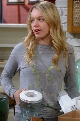 Violet's grey 'Lover' sweatshirt on Mom