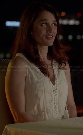 Lisbon's white maxi dress on The Mentalist