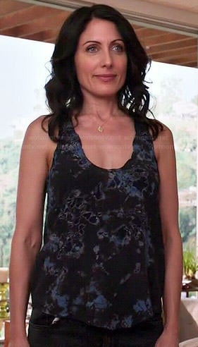 Abby's blue and black printed tank top on Girlfriends Guide to Divorce