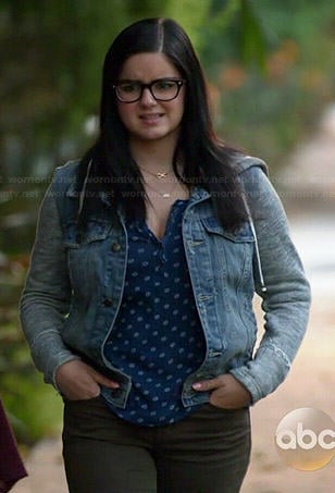 Alex's blue printed top and denim jacket with grey sleeves on Modern Family