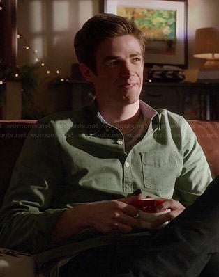 Barry's green dotted shirt on The Flash