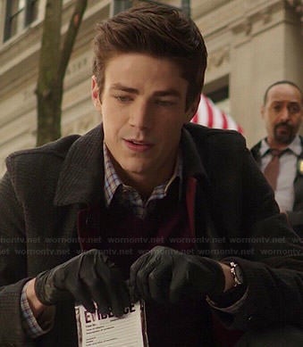 Barry's grey coat with red lining on The Flash