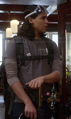 Cisco's 'Let Me Go!' tee on The Flash