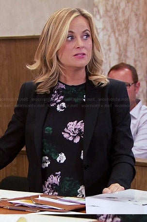 Leslie's black floral top on Parks and Recreation