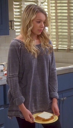 Violet's grey sweatshirt on Mom