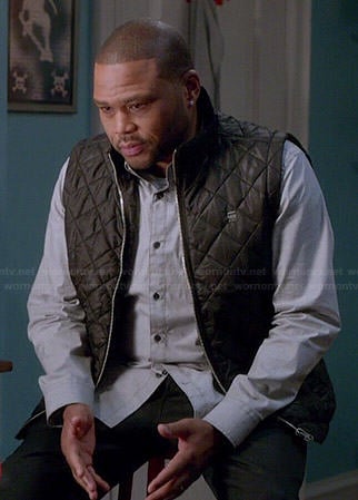 Andre's grey shirt and black quilted vest on Black-ish