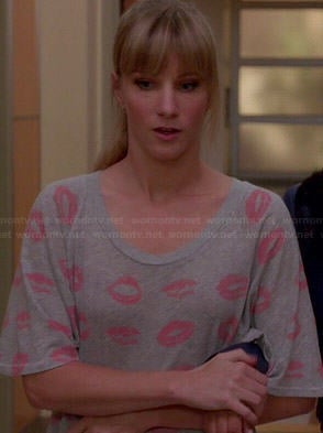Brittany's grey lips print t-shirt on Glee