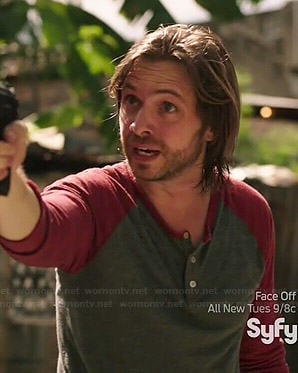 James's grey and red henley tee on 12 Monkeys