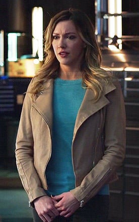 Laurel's beige leather jacket on Arrow