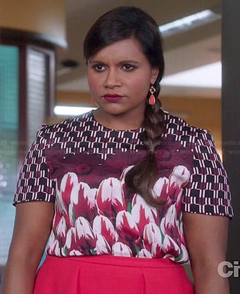 Mindy's tulip print top on The Mindy Project